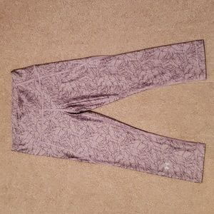 Under Armour Women's Graphic Compression Capris